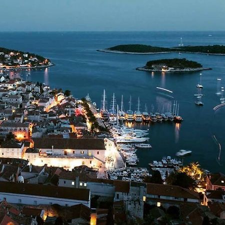 Apartments Jaksa Hvar Town Bagian luar foto