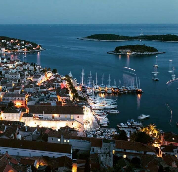 Apartments Jaksa Hvar Town Bagian luar foto