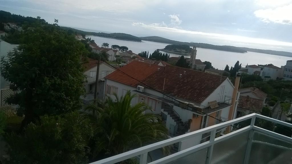 Apartments Jaksa Hvar Town Bagian luar foto
